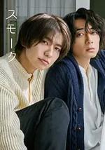 雾蓝色的雨后晴天